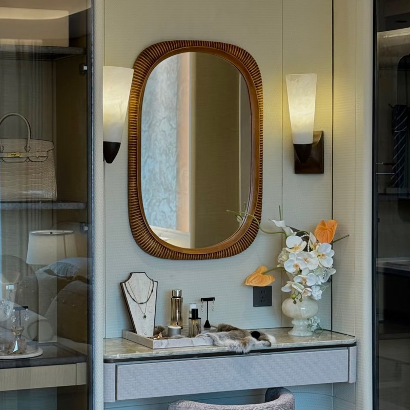 Vintage Makeup Mirror Living R - đánh giá và giá Dressing Table Vanity With Lighted Mirror